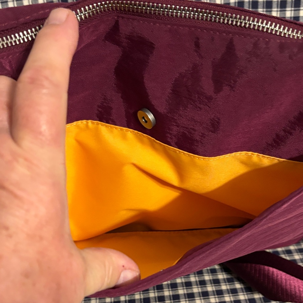 Baggalini Helsinki Burgundy Shoulder Bag - Picture 8 of 10